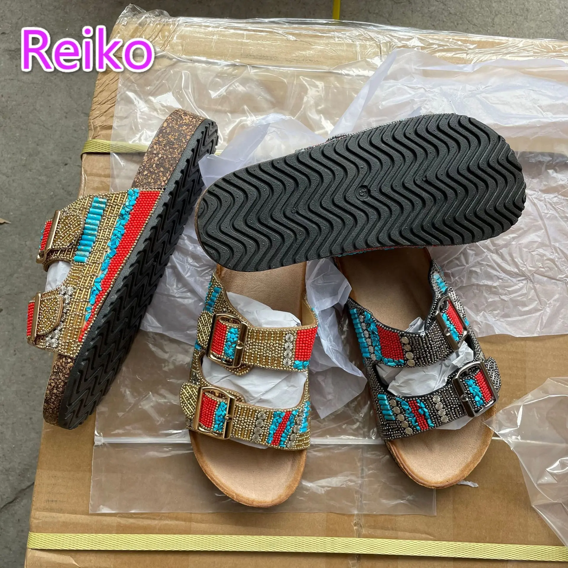 

Cork flat-bottomed women's slippers 2021 classic ethnic style comfortable women's shoes polka-dot gem-decorated buckle sandals