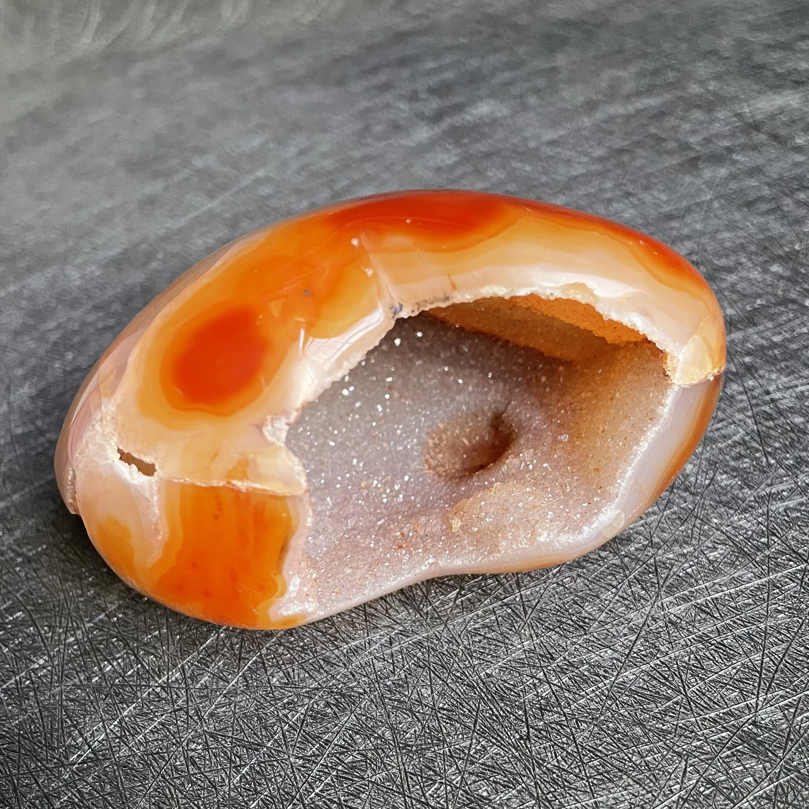 

Натуральный сердолический Агат 207 г, жеодовый Декор для дома, шероховатый полированный кварцевый кристалл, исцеление