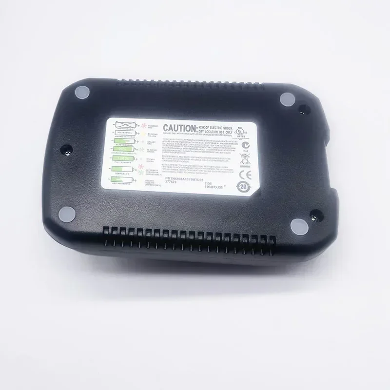 VAC-920 FNB-V87LI Настольное зарядное устройство для литий-ионных аккумуляторов Vertex VX-820