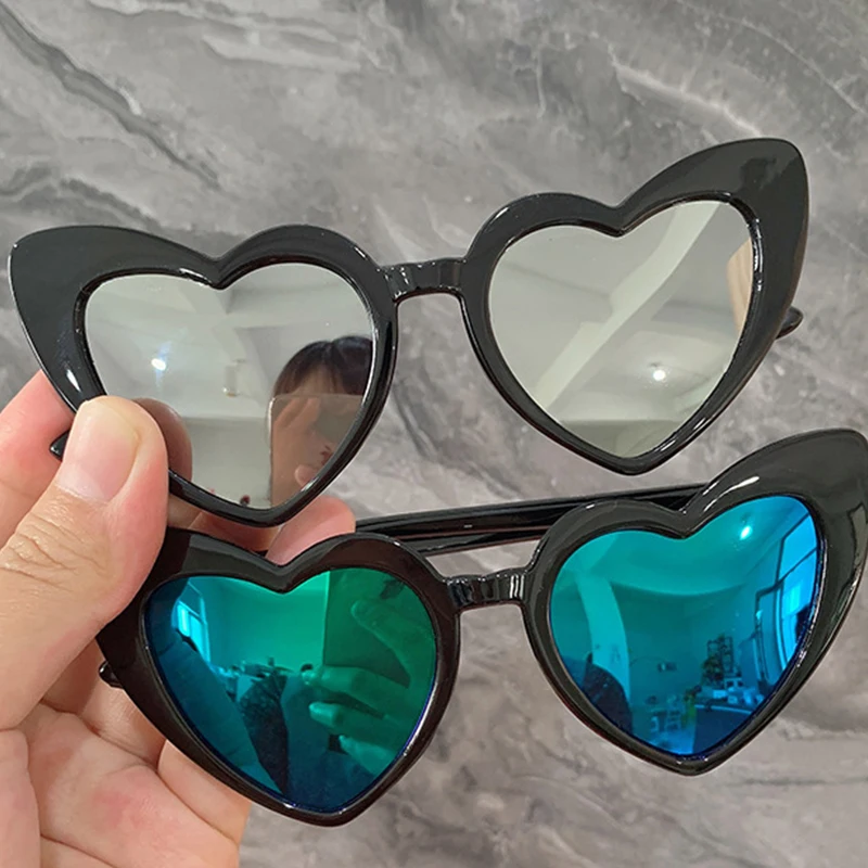 

Love Heart Sunglasses Women Big Frame Personality Sunglasses Sexy Retro Cat Ear Vintage Sunglasses UV Protection Pink Female