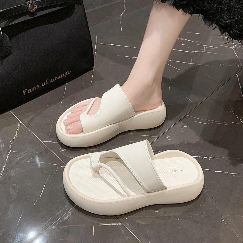 

Flat Shoes Female House Slippers Platform Slides Med Slipers Women Rubber Flip Flops 2023 Hawaiian Summer PU Basic House Slipper