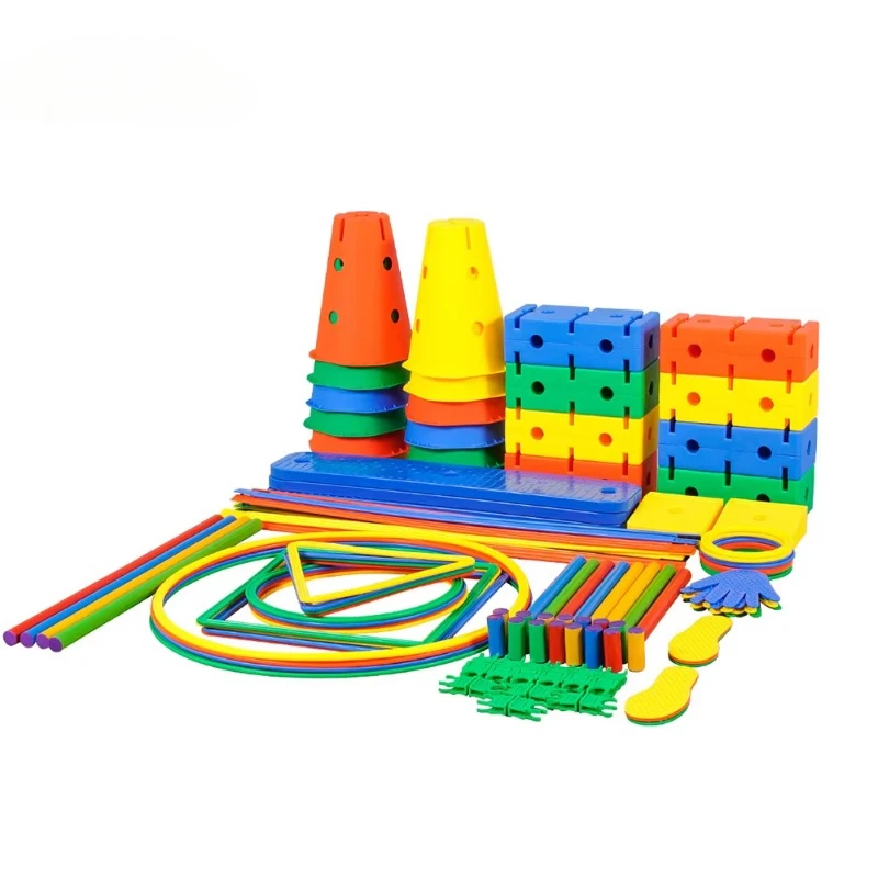 Спортивное оборудование для всей семьи в детском саду. Различные