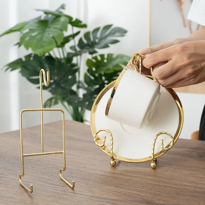 

metal cup holder European style simple gold Storage rack cup and saucer Electroplating coffee cup holder home decoration storage