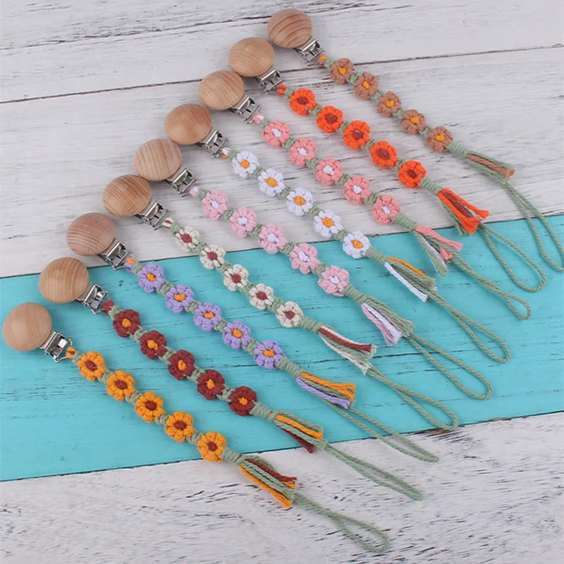 

DIY Weaved Flower Baby Pacifier Clips Newborn Teether Chain Beech Wood Pacifier Clip Nipple Dummy Holders Baby Pacifiers Leashes