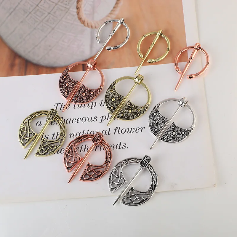 

Retro Brooches for Women's Clothing Cardigan Sweater Blouse Shawl Clips Shirt Collar Flower Pattern Duck Clip Clasps Scarf Clasp