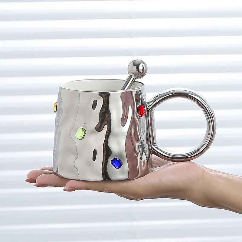 

Керамическая кружка