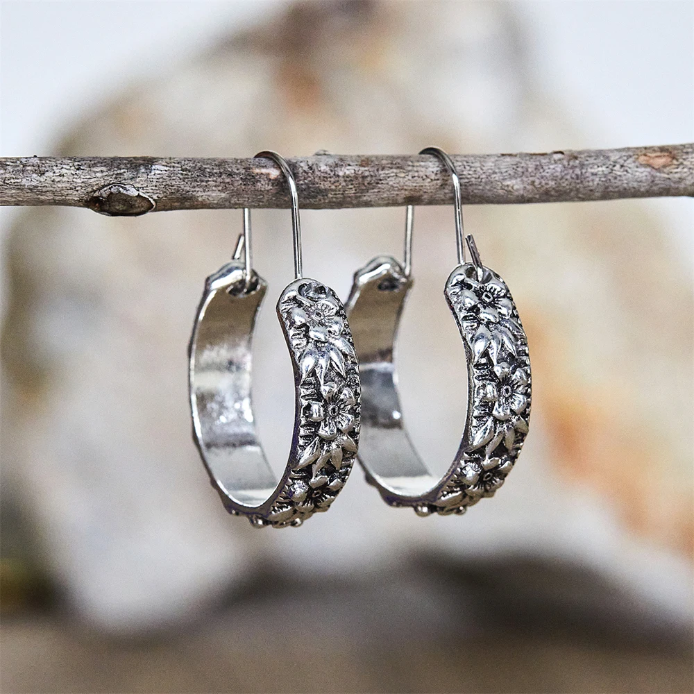 

Geometric Flower Dangle Earring for Women Statement Retro Personalized Hanging Piercing Eardrop Ladies Accessories Jewelry Gift