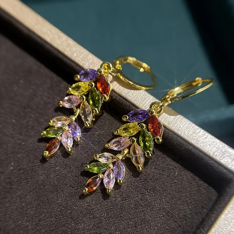 Серьги-подвески NovoPublic золотого цвета