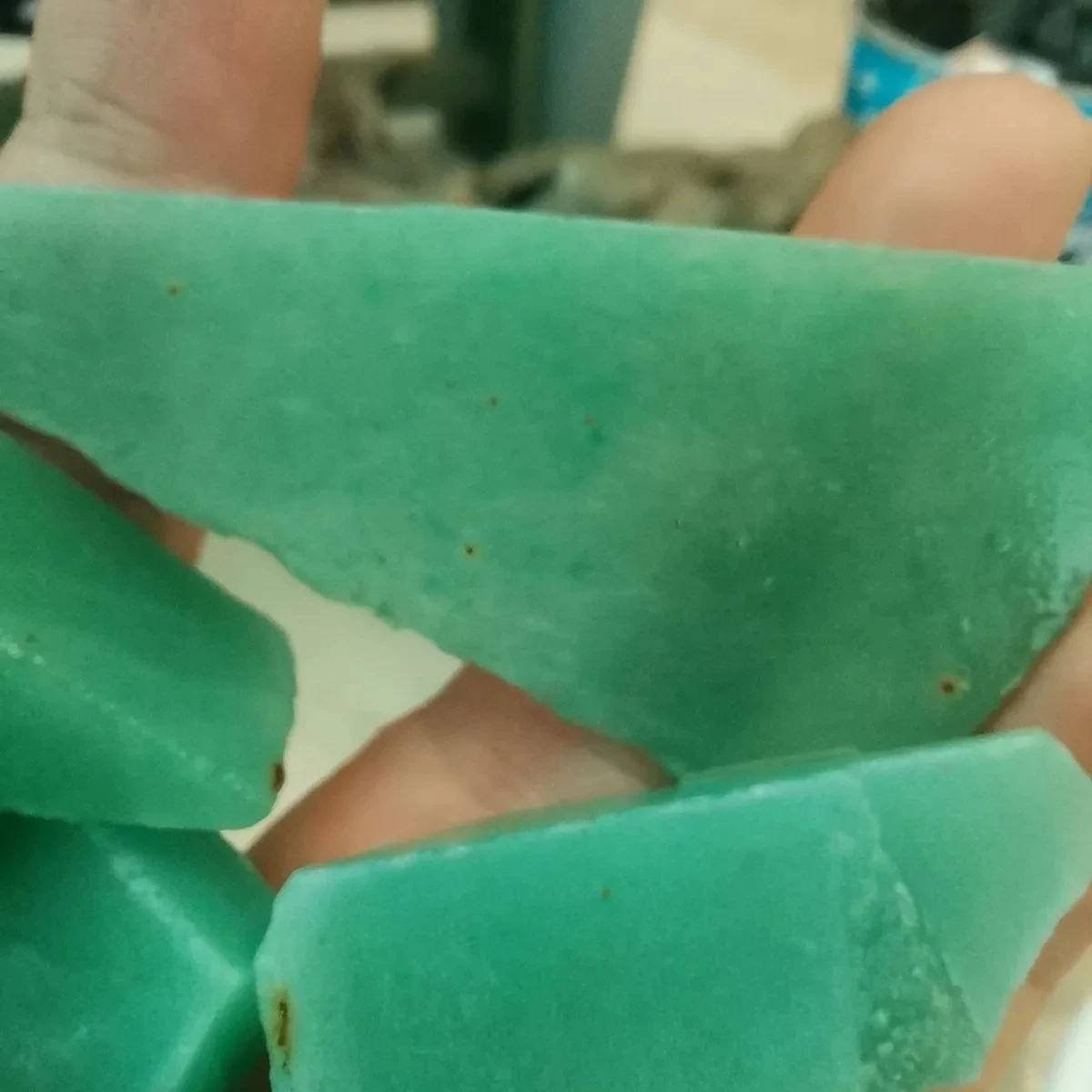 100G Natural Crystal Raw Stone Yunnan Dulong Jade Wool Ice Type Carving Practice Play Decoration