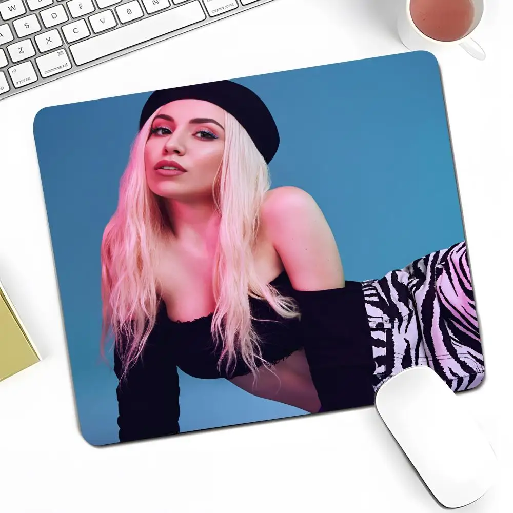 Singer For A-Ava Maxxs MAISTO Mouse Pad Anime Game High Quality Small Desk Rubber Laptop