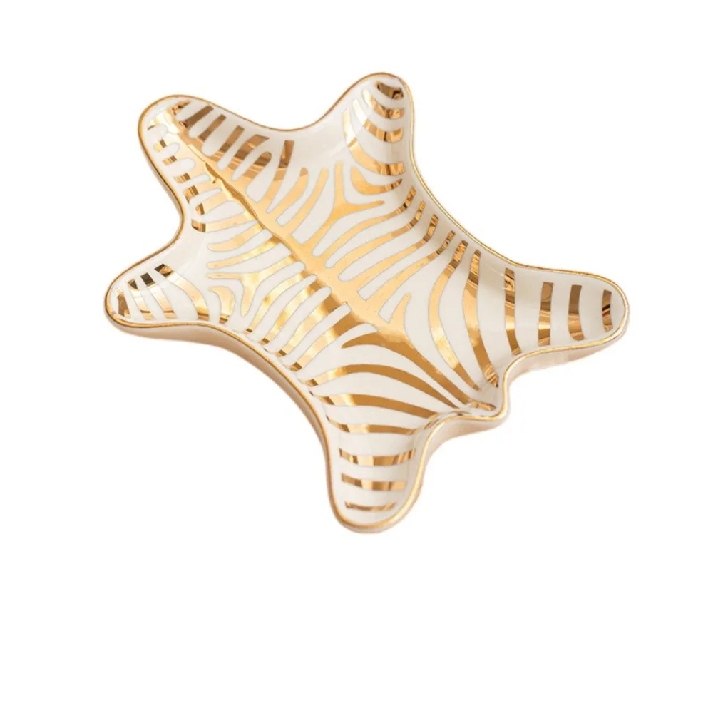 

Керамический поднос для украшений