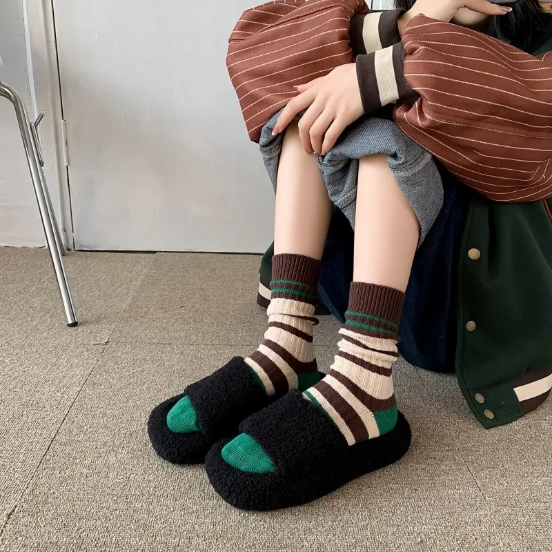 Fashion Cotton Letter Sports Socks for Women New Casual White Hippie Cotton Socks Set 10 Pairs Funny Cartoon Colorful Socks Lots