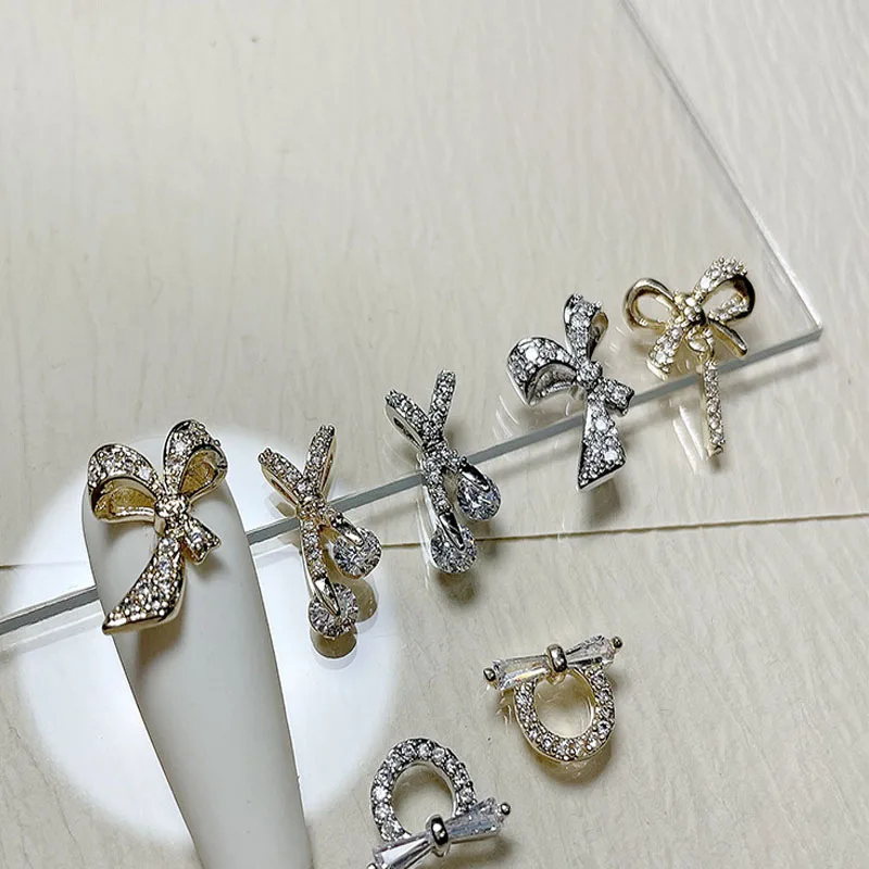 

2Pcs Super Shiny Zircon Nail Art Jewelry Sparkle Bowtie Shaped Luxury Designer Charms For Manicure Quality Nail Accessories