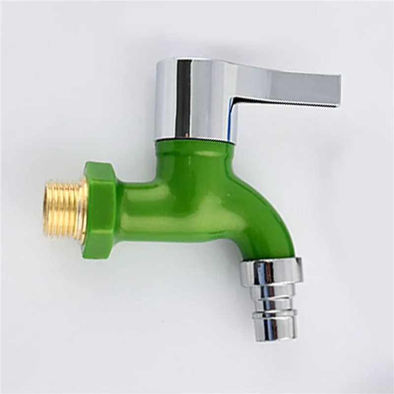 

Металлический соединитель для садовой воды