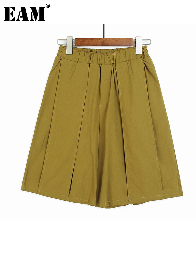 

[EAM] Women Yellow Pleated Casual Wide Leg Shorts New High Waist Loose Fit Trousers Fashion Tide Spring Summer 2022 1DE9053
