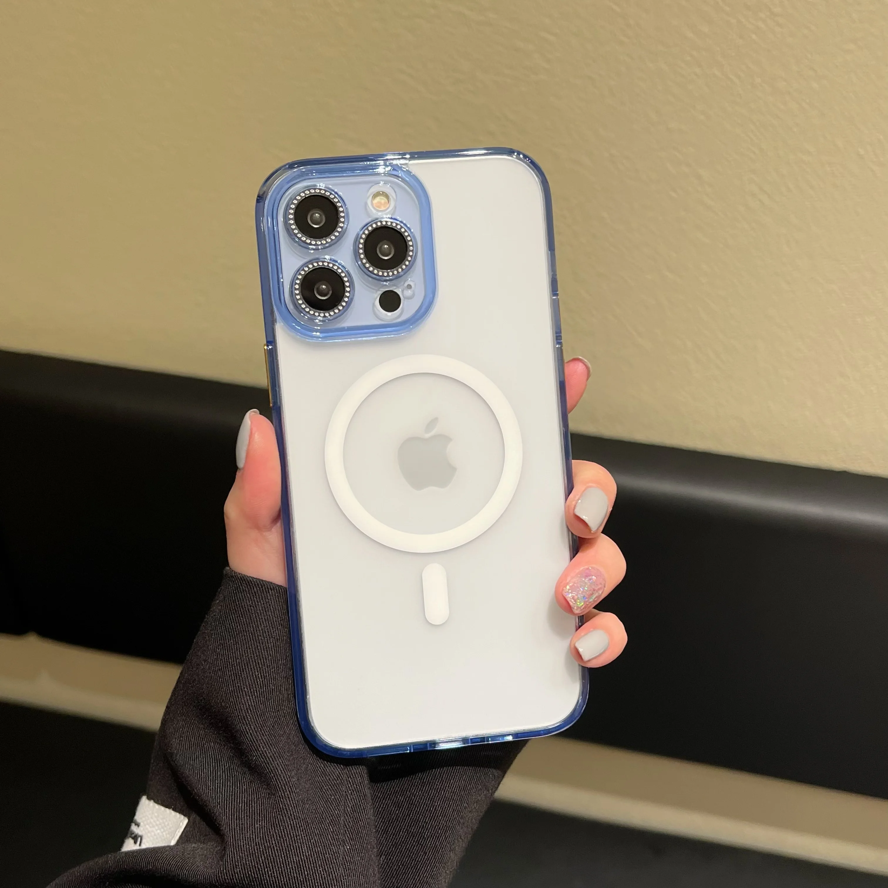 

Originality Lens Set With Diamonds Magnetic Phone Case For iPhone 11 12 13 14 Pro Max 14 Plus Scrub Transparent Shockproof Cover