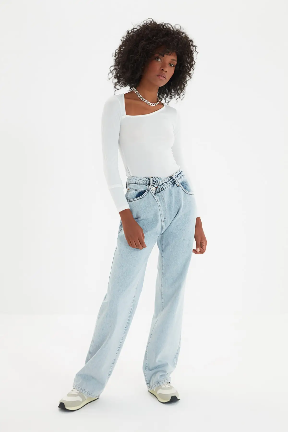 

Trendyol Asymmetrical It Should Cover high Bel 90's Wide Leg Jeans TWOAW22JE0106