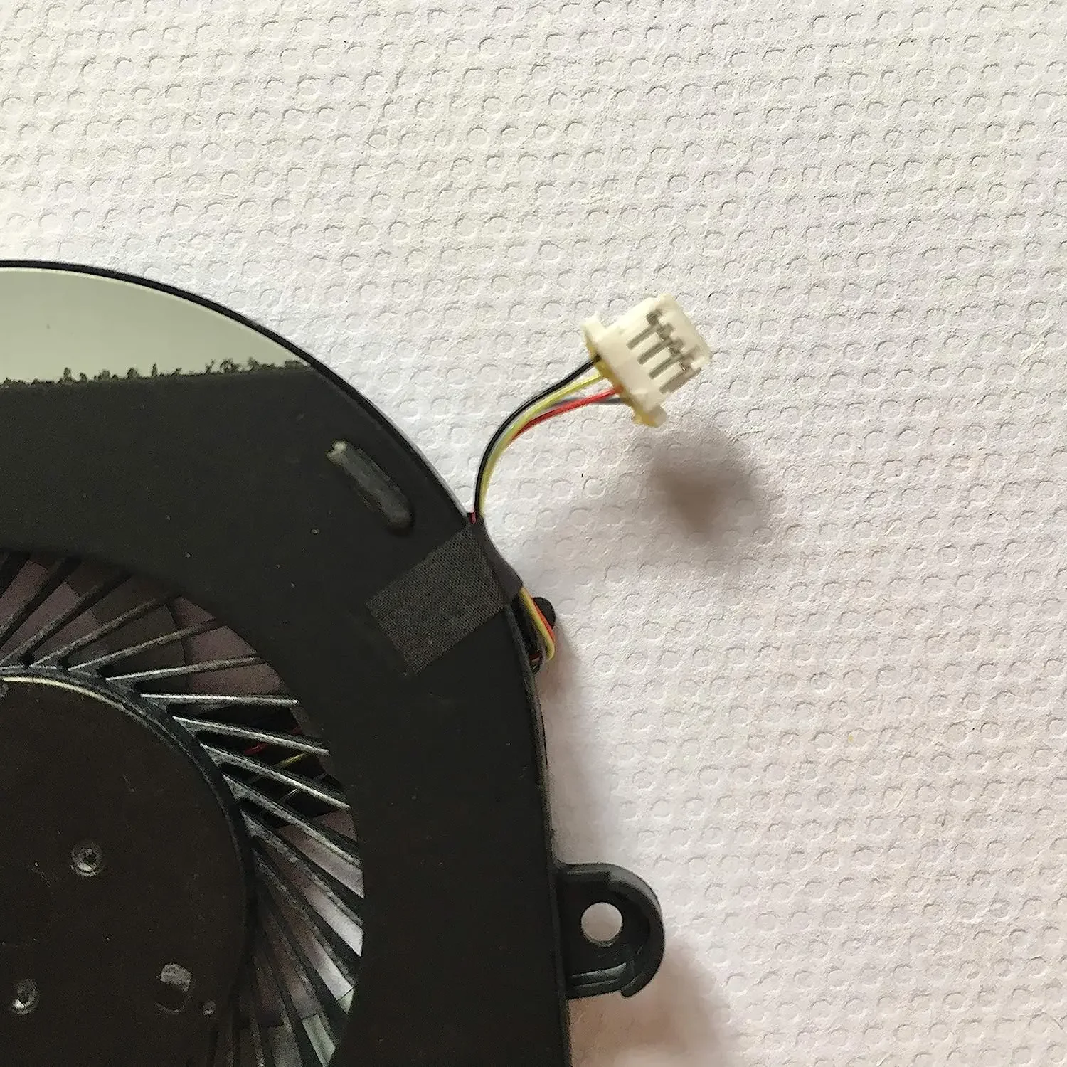 Сменный вентилятор для Dell XPS 15 9570 правый охлаждающий 4-контактный 4-проводной DP/N: