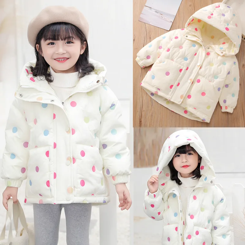 Купи Korean Style Baby Girls WInter Coat Polka Dot Print Jacket Kids Beige Color Hooded Knitted Short Version Outwear for 2-7Y Coat за 1,957 рублей в магазине AliExpress