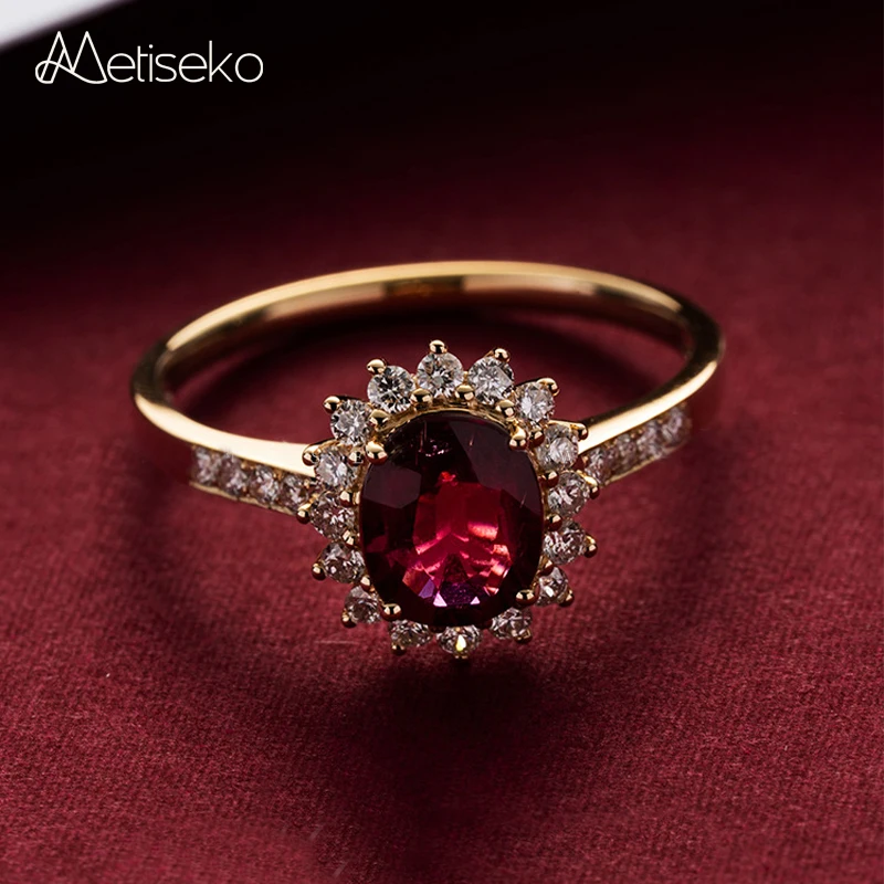 

Metiseko 925 Sterling Silver Plated 18K Gold Ruby Colour Ring Garnet Red Retro Elegant Queen's Ring for Women Party Engagement