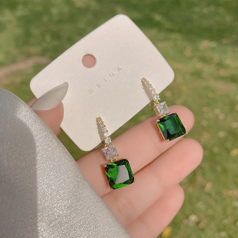 

Light Luxury Square Cubic Zirconia Drop Earrings Atmosphere Retro Ear Hooks for Women Exquisite Banquet Jewelry Gifts