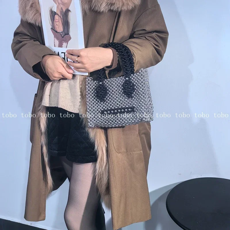 Женская тканая сумка с серебряной ручкой и бисером нишевая дизайнерская