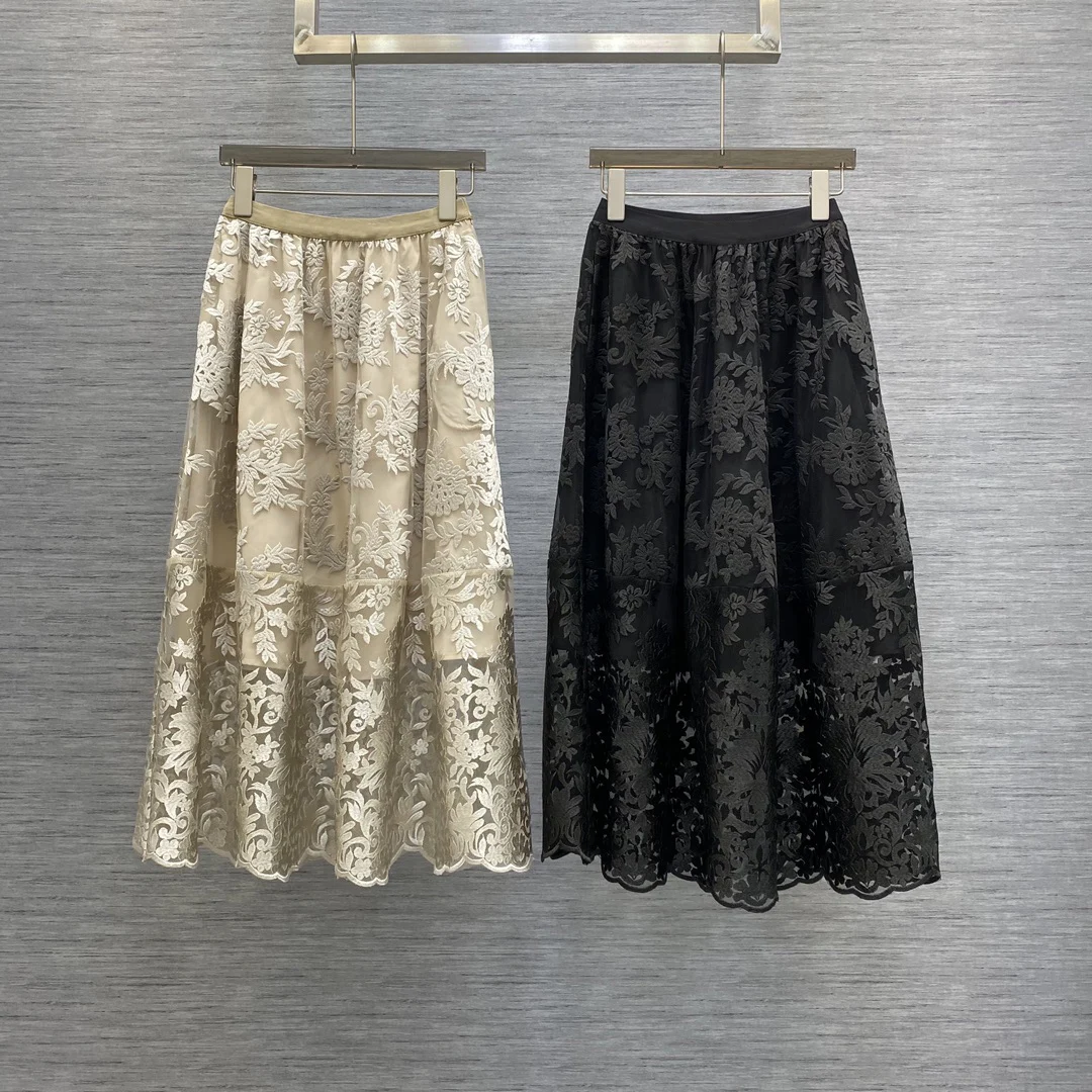 

2023 после того, как юбка разреза очень красивая, модель г.