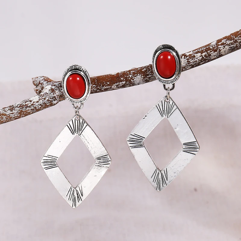

Retro Indian Tribal Earrings Metal Rhombus Geometry Shape Red Stone Drop Dangle Earring Vintage Jewelry Pendientes Mujer