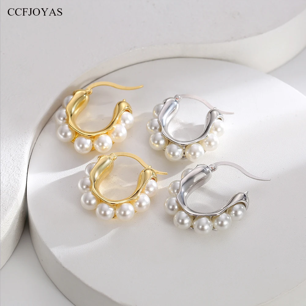 

CCFJOYAS European and American Retro French style U-shaped Pearl Hoop Earrings for Women Fashion ear buckle Jewelry Wholesale