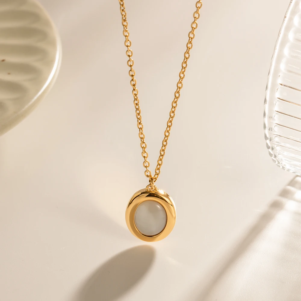

French Oval Opal Pendant Necklace For Women Creative Opal Pendant Necklace Ladies Stainless Steel Necklace Jewelry Gift For Girl