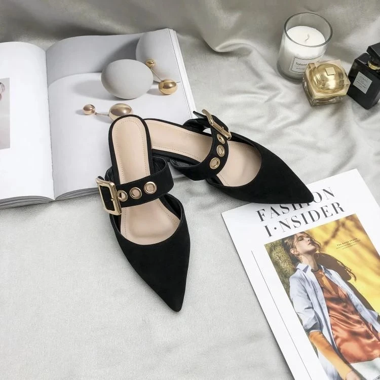 2023 New Fashion Pointed Flat Rivet Shallow Mouth Slippers Women