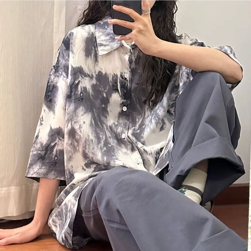 

Women Vintage Hawaiian Tie-dye Shirt Fashion Print Summer Short Sleeved Blouses Top Female Loose Seaside Holiday Casual Clothing