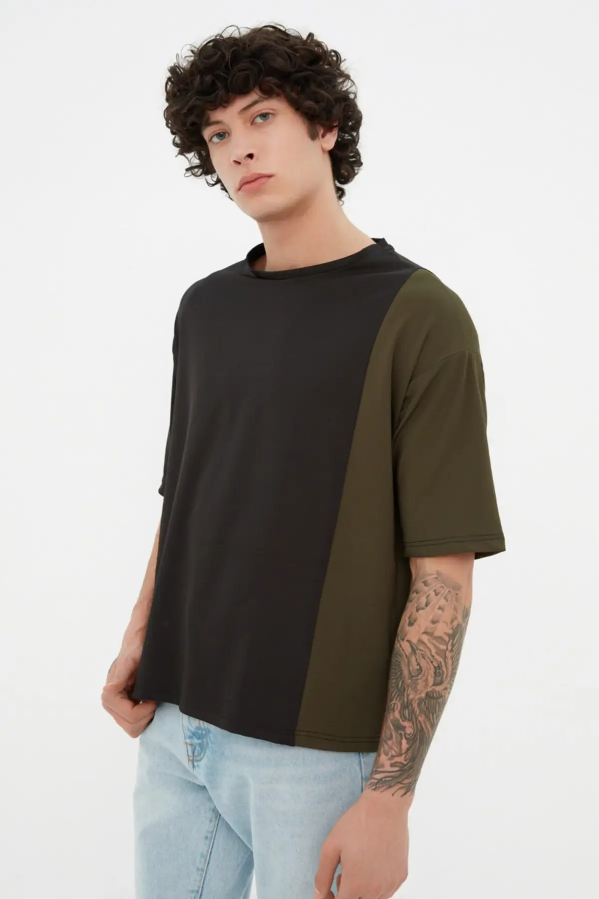 

Мужская футболка с коротким рукавом и велосипедным воротником