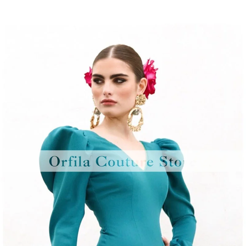 Женское вечернее платье с длинным рукавом синее танцевальное оборками испанское