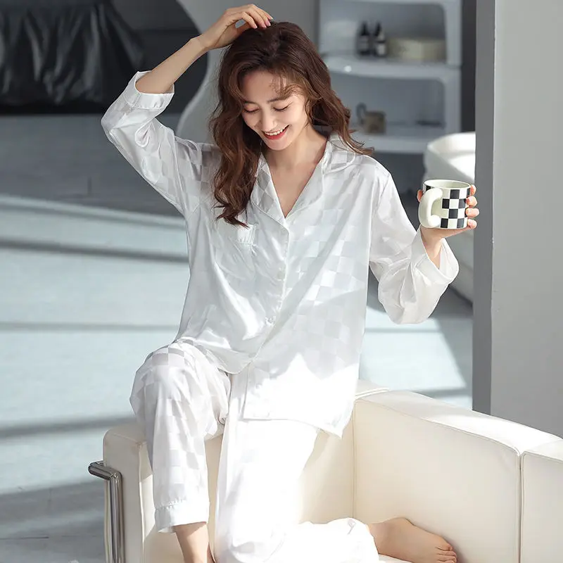 

2022 New Womens Silk Pajamas Suit Sexy Long Sleeve Sleepwear Satin Underwear Plus Size Lingere Home Clothes 2-piece Loungewear