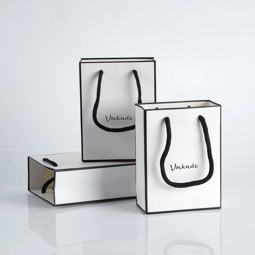 Custom Logo Thick Kraft Paper White Black Gift Packaging Tote Bags 12X5.7X16cm Cardboard Clothes Present Favors Party Portable