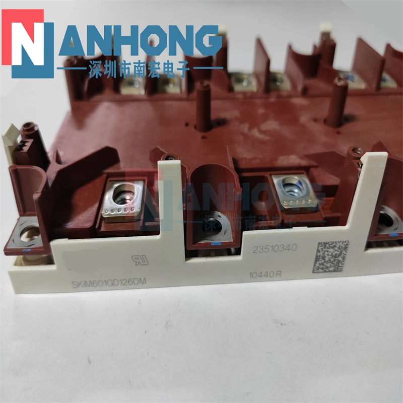 

SKIM601GD126DM SKIM455GD12T4DN1 SKIM401GD128D SKIM400GD126DM IGBT-интеллектуальный модуль, новый оригинал