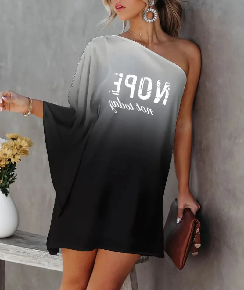 

New Explosive Positioning Print Gradient One-shoulder Casual Dress