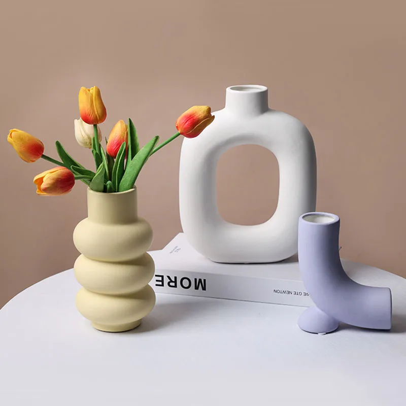 

Small White Nordic Ceramic Vase Decoration Modern Minimalist Wedding Vase Interior Vasos Decorativos Home and Comfort Decor