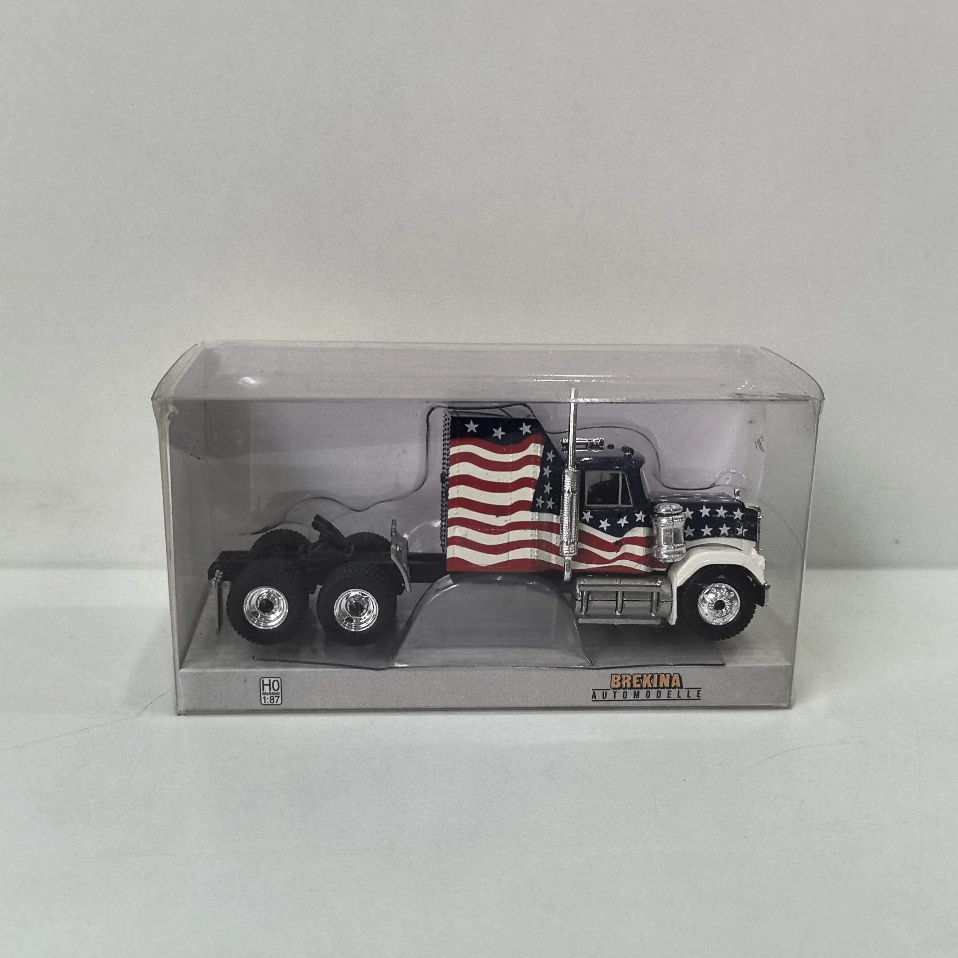 Фото BREKINA Масштаб 1/87 HO GMC General Trailer Truck 24 Пластиковая модель автомобиля №1