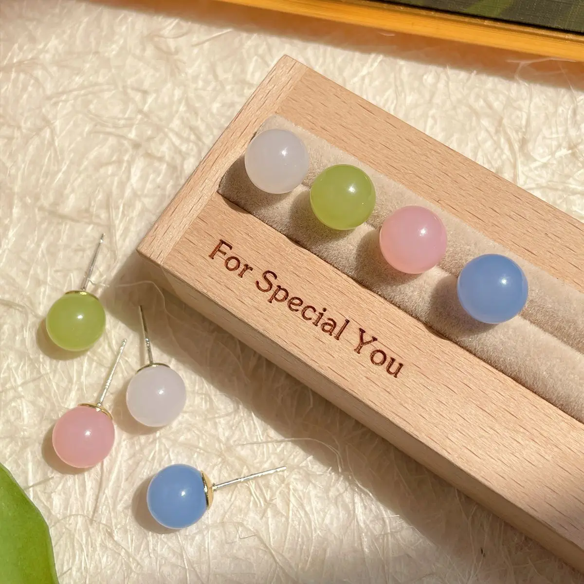 Летние милые серьги-гвоздики KADRUFI 10 мм с шариками карамельных цветов для женщин