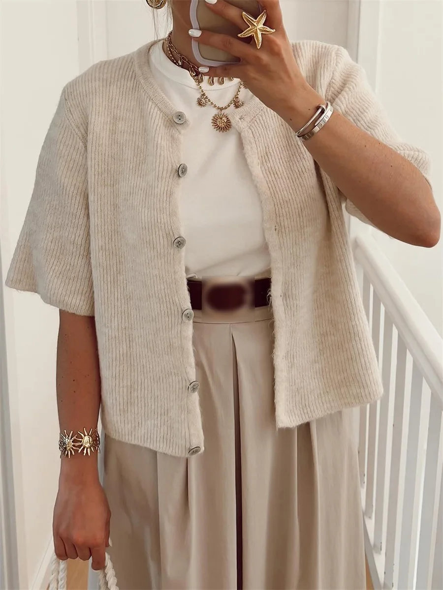 Женский Осенний трикотажный кардиган с полурукавами и круглым вырезом