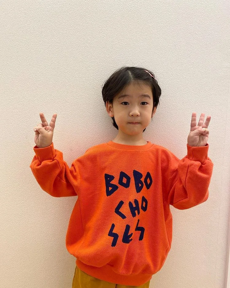 Новинка весна-лето 2022 свитер bobo |