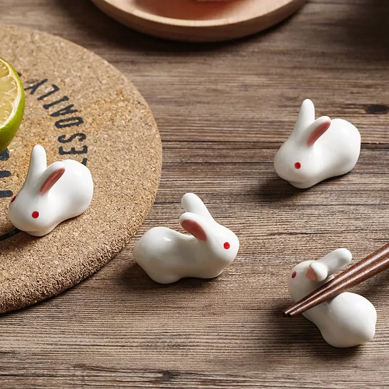 

2022New Ceramic Rabbit Chopstick Holder Spoon Fork Rest Rack DIY Kitchen Tableware Supplies