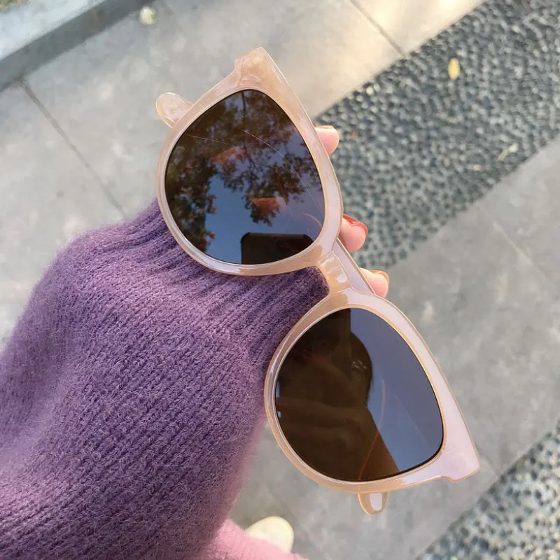 

Очки солнцезащитные круглые для мужчин и женщин, Модные Винтажные брендовые дизайнерские солнечные очки конфетных цветов в большой оправе,...