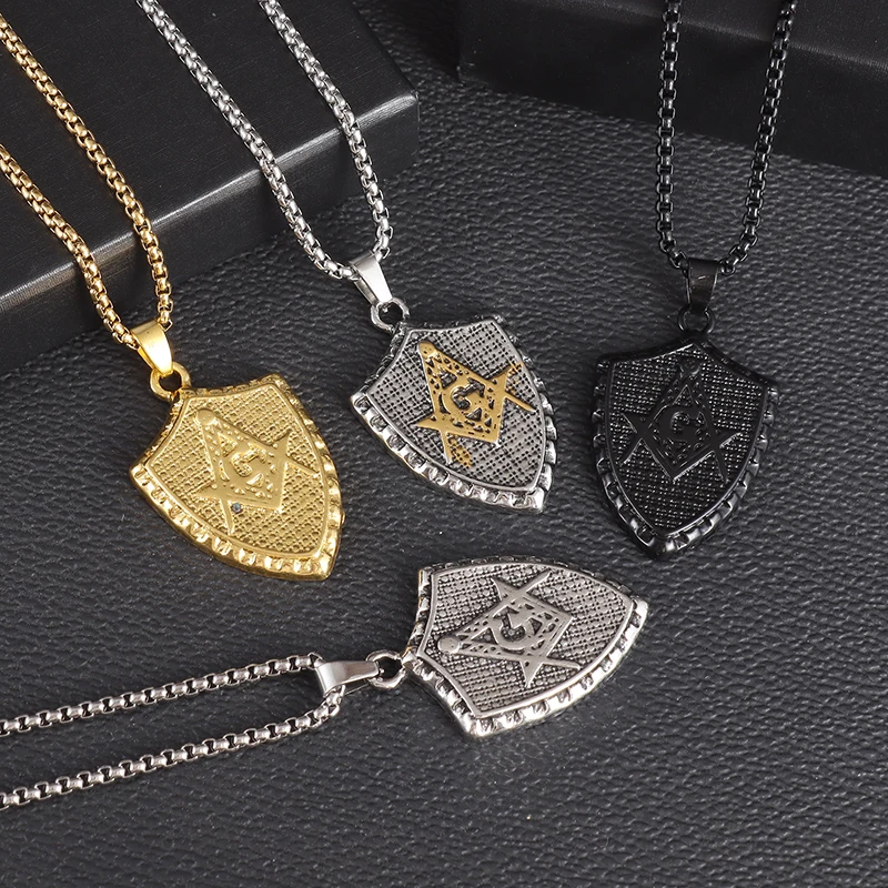 

Latest Trend Design Masonic Shield Pendant Necklace Men and Women Punk Street Party Accessories Versatile Necklace
