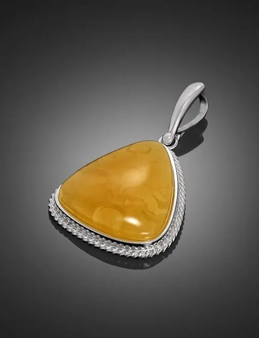 Изысканный кулон из натурального медового янтаря с серебром «Глянец»