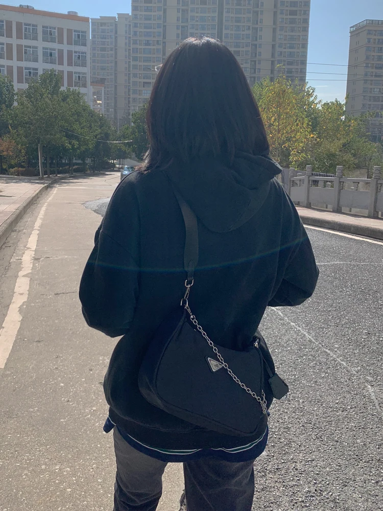 Luxury Brand Chain Crossbody Tote Black Sports Oxford Cloth Shoulder Bag for Women 2023 Summer New Waterproof Mobile Phone Bag