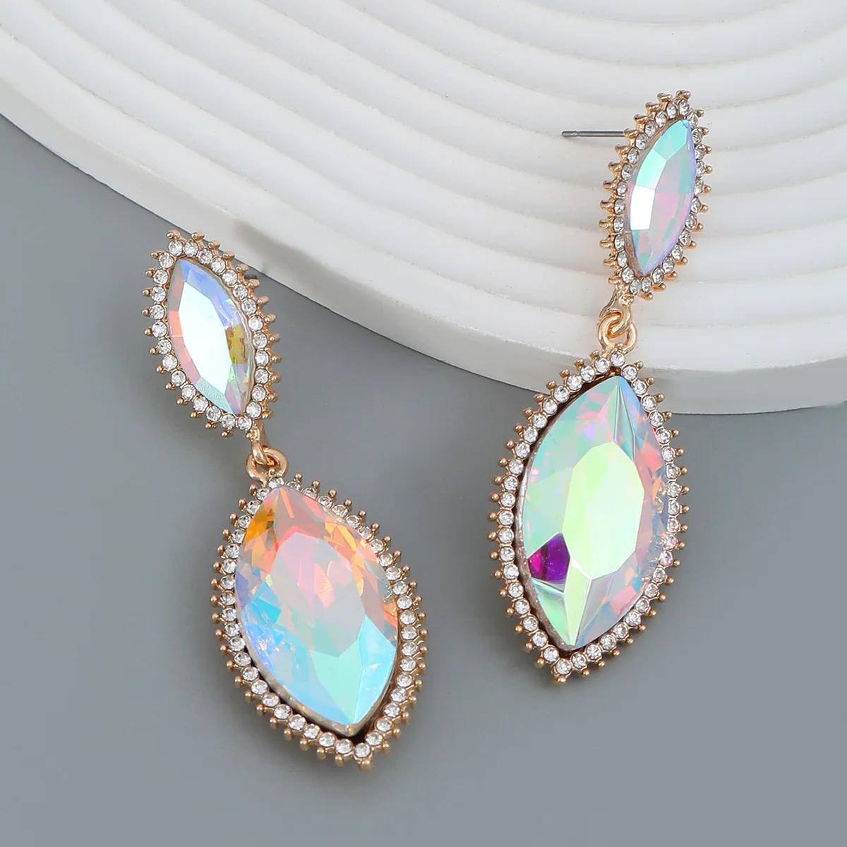 2023 Fashion Crystal Dangle Earrings High-quality Banquet Party Accessories for Women Statement Rhinestone Luxury Jewelry Gifts