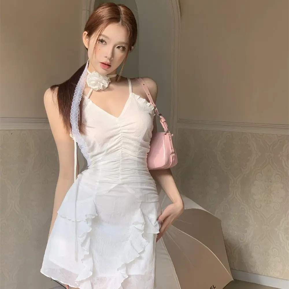 

French Pure Design Niche Peplum Edge Suspender Skirt Spring And Summer New Sexy Hanging Neck Senior Sense Of Thin Short Sk